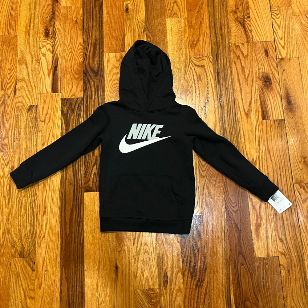 Nike Kids Black Hoodie BNWT sz 5-6